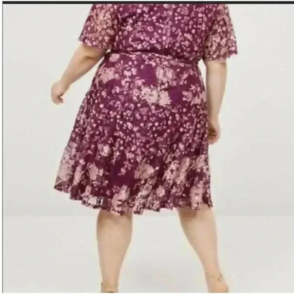 Lane Bryant Faux Wrap Dress Floral Lace Mini Fit and Flare Size 16 NWT - Picture 2 of 8